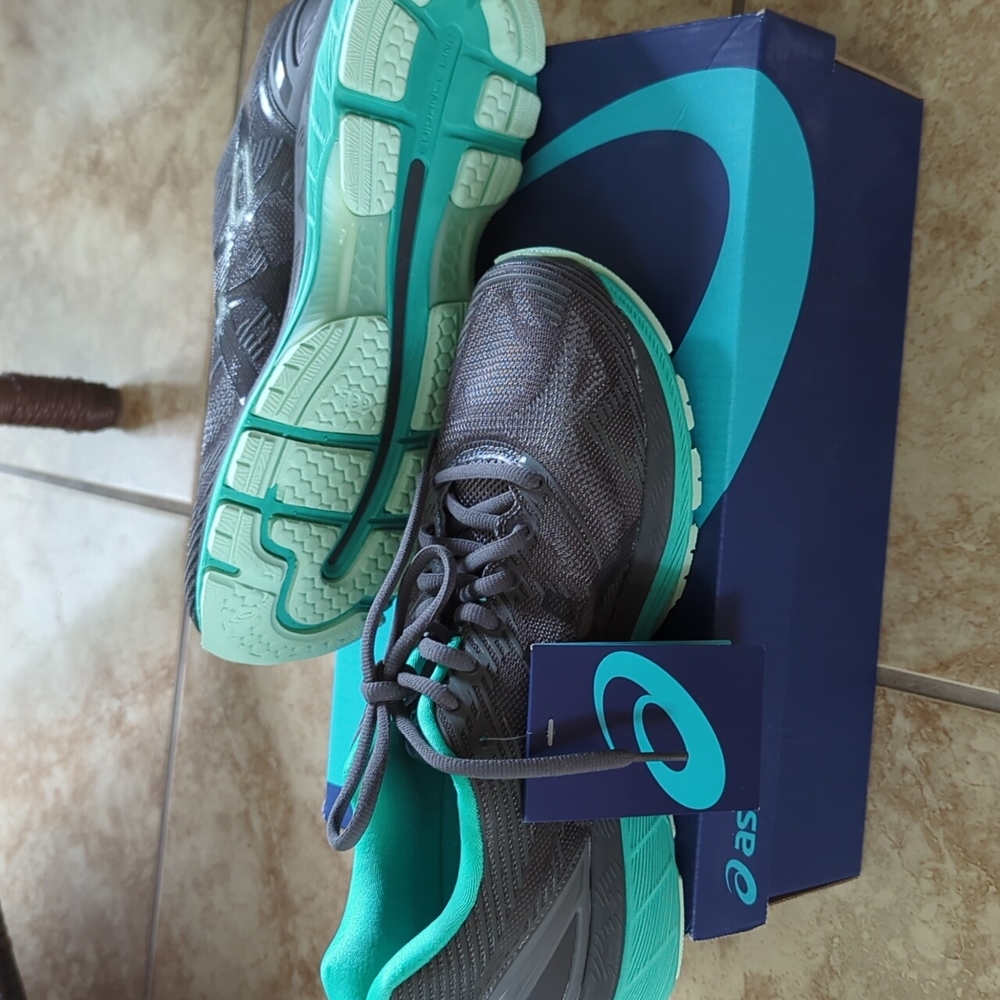 Asics Gel Nimbus 19 Lite Show Women's 9